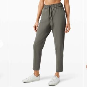 Lululemon Pants Womens 4 Grey Sage Keep Moving Ankle Athletic Commute Travel